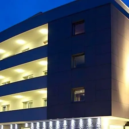 Hotel In 5*